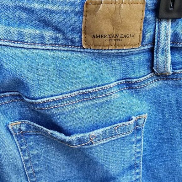 American Eagle Distressed High Rise Jegging Size 4 - Picture 9 of 10